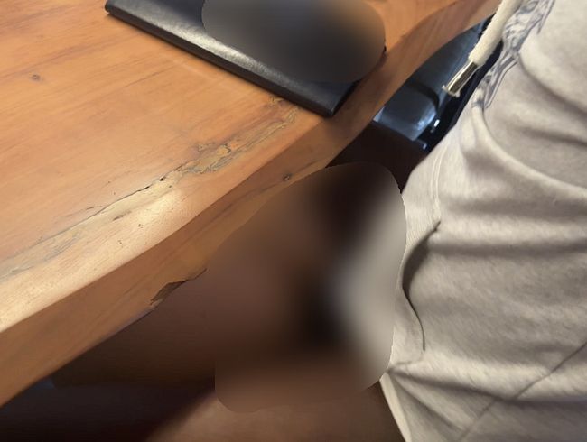 Melina-May Porno Video: Er fi**te mich unterm Tisch