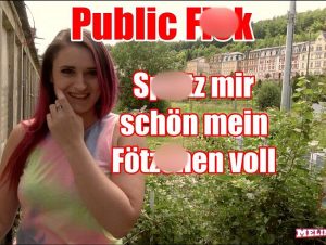 Melina-May Porno Video: Hinter dem Gartenhäuschen *** cream**e