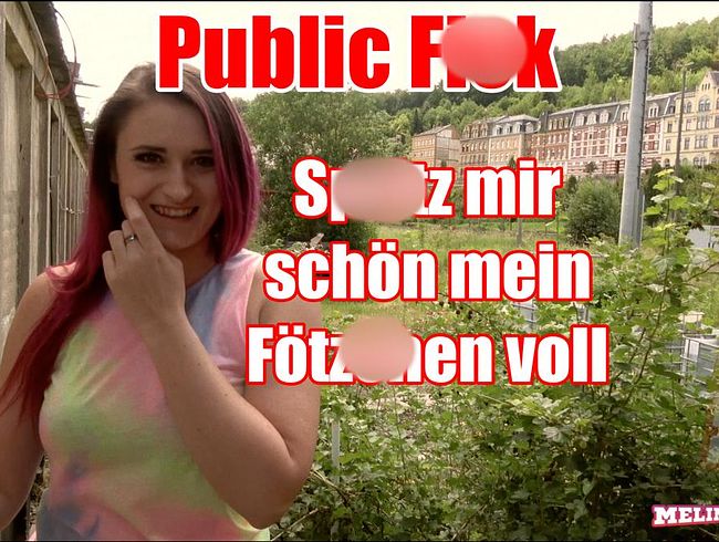 Melina-May Porno Video: Hinter dem Gartenhäuschen *** cream**e